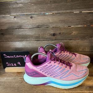 Womens Saucony Endorphin Shift Pink Athletic Running Shoes Sneakers Size 9 M GUC